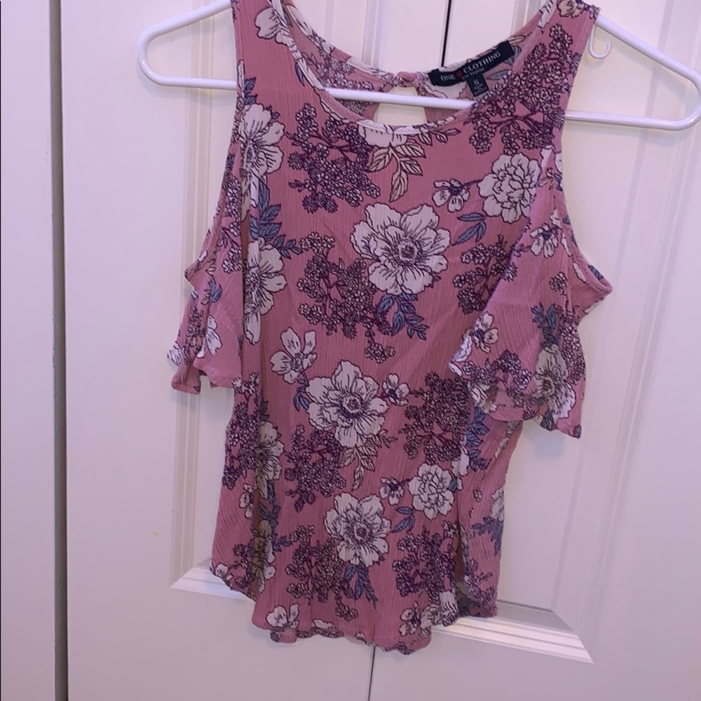 One Clothing Los Angeles floral,riffle,shoulderles